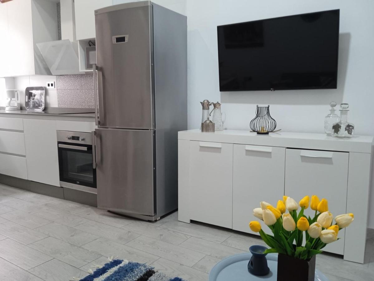 Apartamentos Lax Almería Buitenkant foto